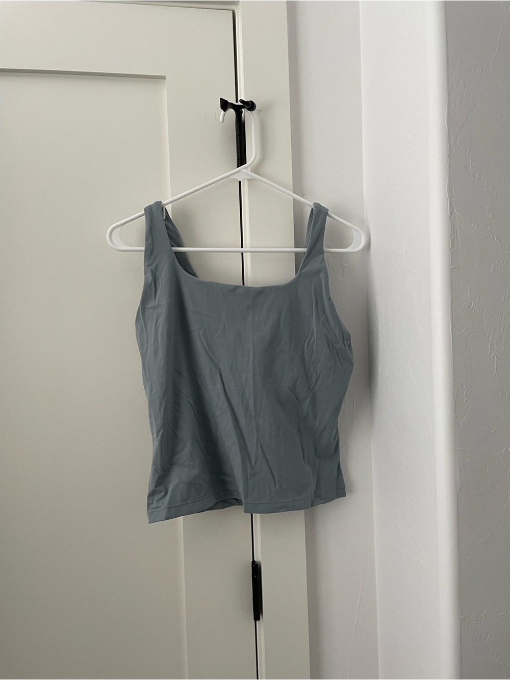 Everyday Scoop Neck Sports Bra Tank in Slate Gray-Blue